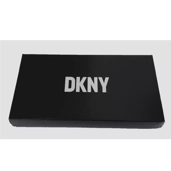 New DKNY Boxed Bryant Large Zip Around Continental Wallet Khaki / Aged Wine - Picture 4 of 4